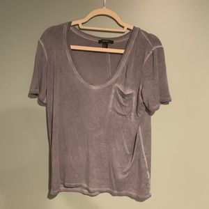 Forever 21 Grey T-Shirt Size Small